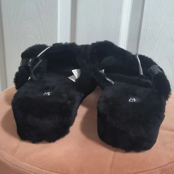 UGG Fuzz Yeah Black Slides Size 11 NWOB - Picture 7 of 9